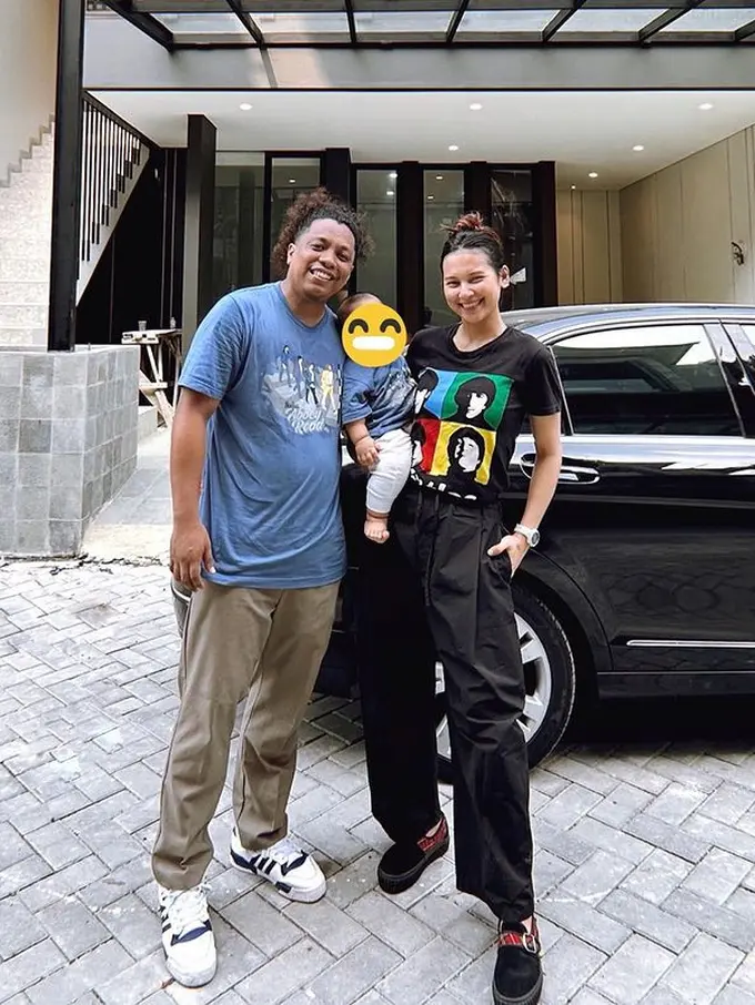 Indah Permatasari dan Arie Kriting (Instagram/indahpermatas)