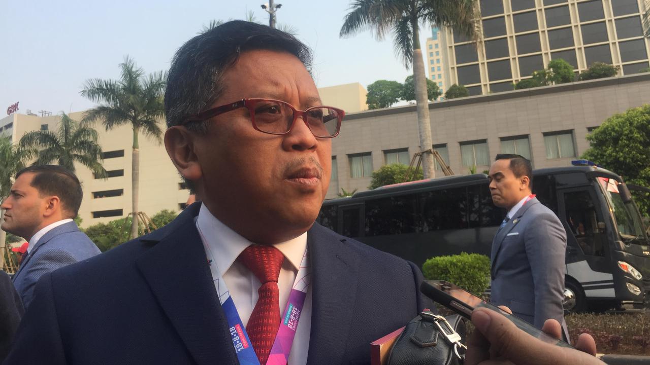 Sekjen PDIP Hasto Kristiyanto mendatangi Stadion Utama GBK untuk menyaksikan acara pembukaan Asian Games 2018.