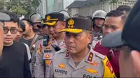 Kapolda Metro Jaya Temui Massa Demo Ojol di Patung Kuda Monas