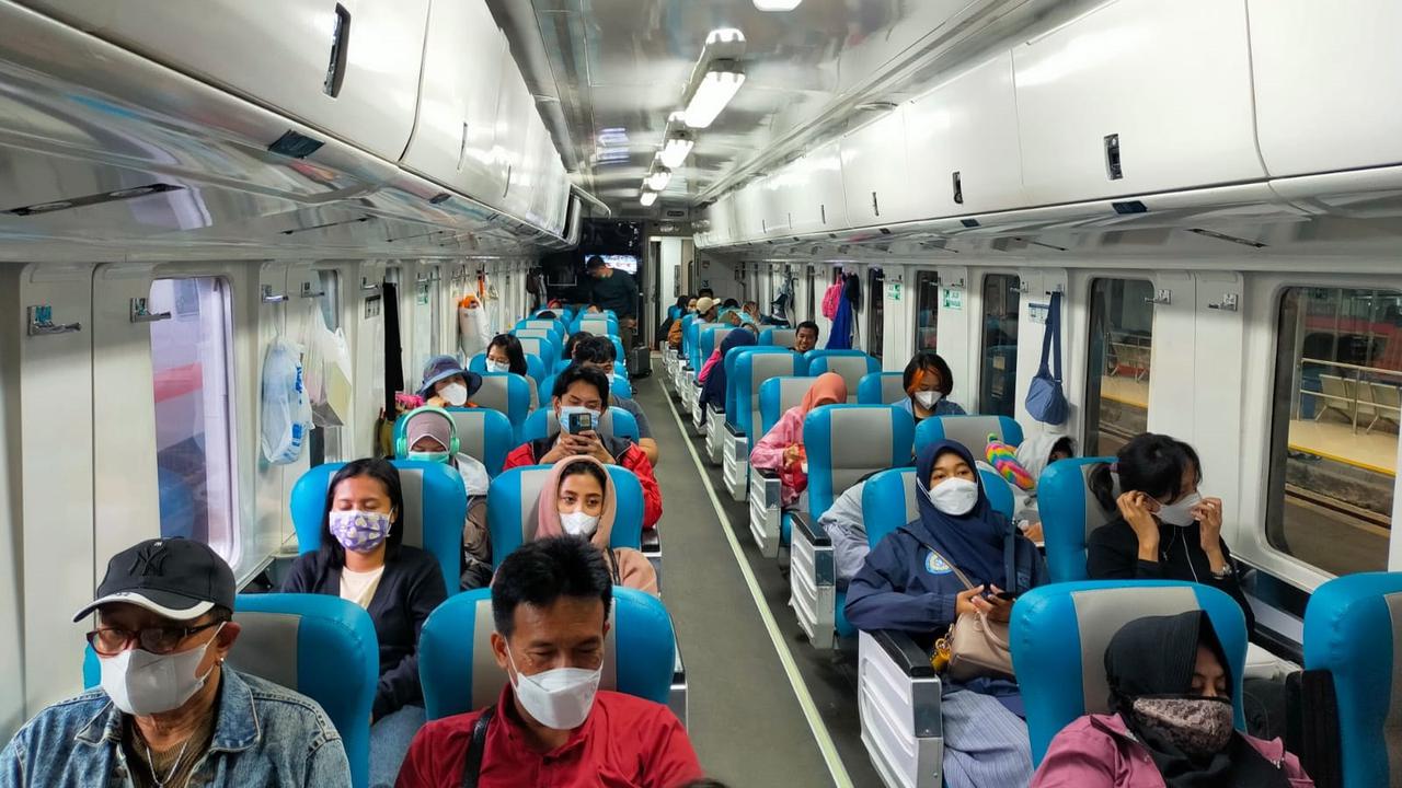 Ilustrasi perjalanan jarak jauh menggunakan transportasi Kereta Api (Istimewa)