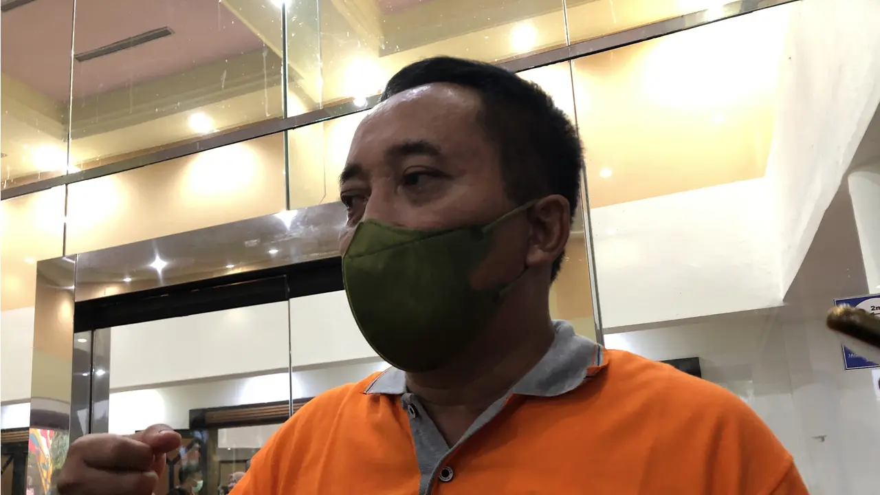 Kepala Dinas Lingkungan Hidup (DLH) Surabaya, Agus Hebi Djuniantoro. (Dian Kurniawan/Liputan6.com)