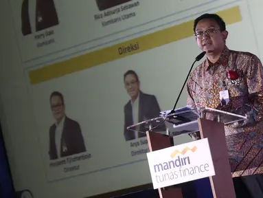 Direktur Utama PT Mandiri Tunas Finance Arya Suprihadi saat Investor Gathering Tahap 1 di Jakarta, Kamis (29/11). Mandiri Tunas Finance menargertkan obligasi Rp 1 triliun melalui Penawaran Umum Berkelanjutan lV. (Liputan6.com/Herman Zakharia)