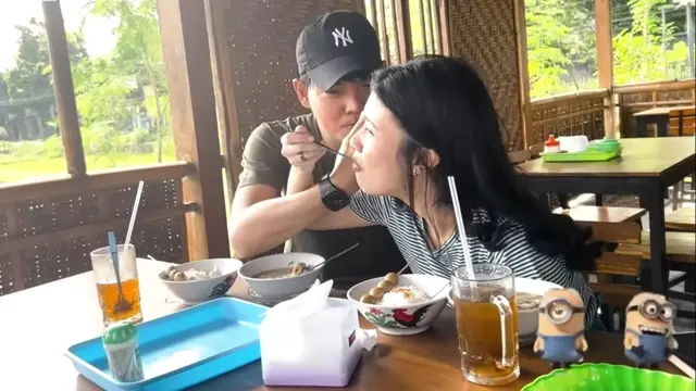 Tri Suaka dan Nabila Maharani Honeymoon