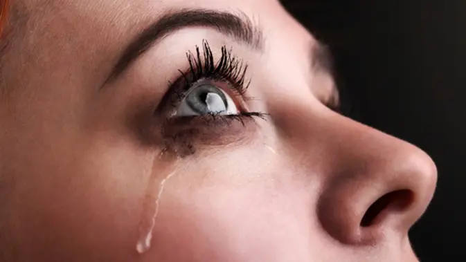 Mata Berair Ini Gejala Dan Cara Mengatasinya Beauty Fimela Com