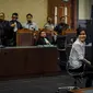 Terdakwa kasus kematian Wayan Mirna Salihin, Jessica Kumala Wongso mengikuti sidang dengan agenda lanjutan pembacaan nota pembelaan atau pledoi di Pengadilan Negeri Jakarta Pusat, Jakarta, Kamis (13/10). (Liputan6.com/Faizal Fanani)