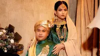 Putri Isnari dan Abdul Azis (Sumber: Instagram/wishnuaji28)