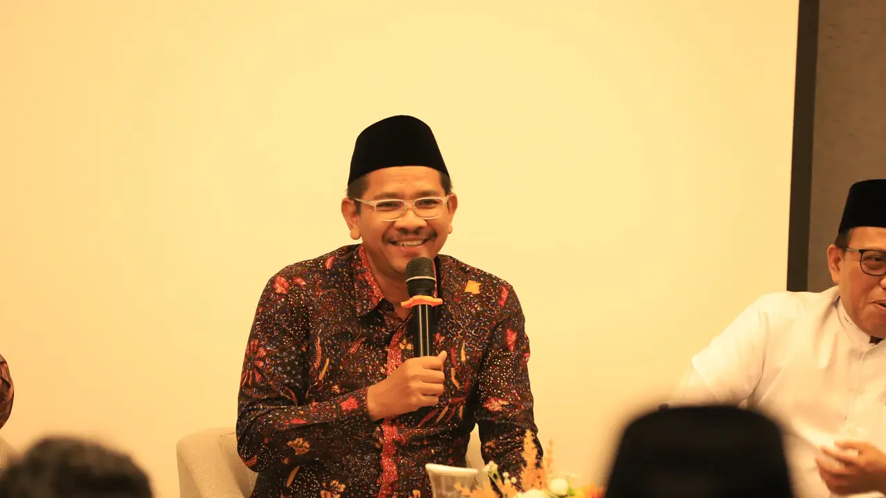 Direktur Jenderal Bimbingan Masyarakat Islam Kemenag, Abu Rokhmad menghadiri pengukuhan  267 amil zakat kompeten dalam Inaugurasi Nasional Amil Zakat Kompeten 2025. (Istimewa)