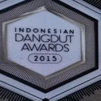 Siapa saja insan dangdut Indonesia yang mendapat penghargaan di ajang Indonesian Dangdut Awards 2015? Simak hanya di Bintang.com