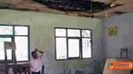 Citizen6, Maluku: Keadaan di dalam tempat mengajar tidak lebih baik. Bangunan sudah mengalami kerusakan di mana-mana dan juga bocor. (Pengirim: Bobhy Lewie)
