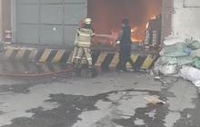 Kebakaran Pergudangan Kosambi, Gudang 3 Perusahaan Ludes