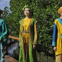 Intip koleksi modest wear yang menggunakan tenun Masalili asal Kendari (Foto: Wignyo Tenun Gaya)