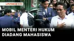 Sejumlah elemen Mahasiswa berunjuk rasa menolak Revisi Undang-Undang TNI di depan gedung MPR/DPR. Suasana ini bahkan sempat memanas, saat mahasiswa mengadang mobil dinas milik Menteri Hukum, Supratman Andi Agtas dan juga menyandera anggota DPR Komisi...
