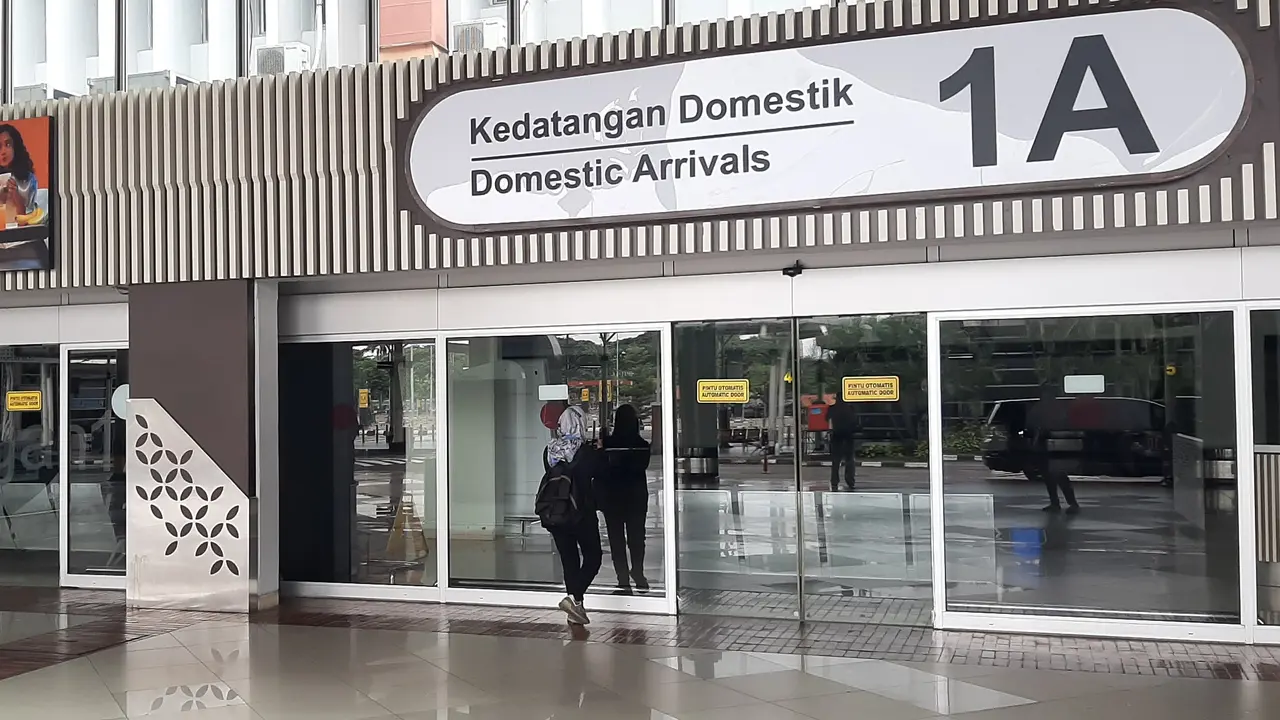 Terminal 1 Bandara Internasional Soekarno Hatta, Tangerang, Banten.