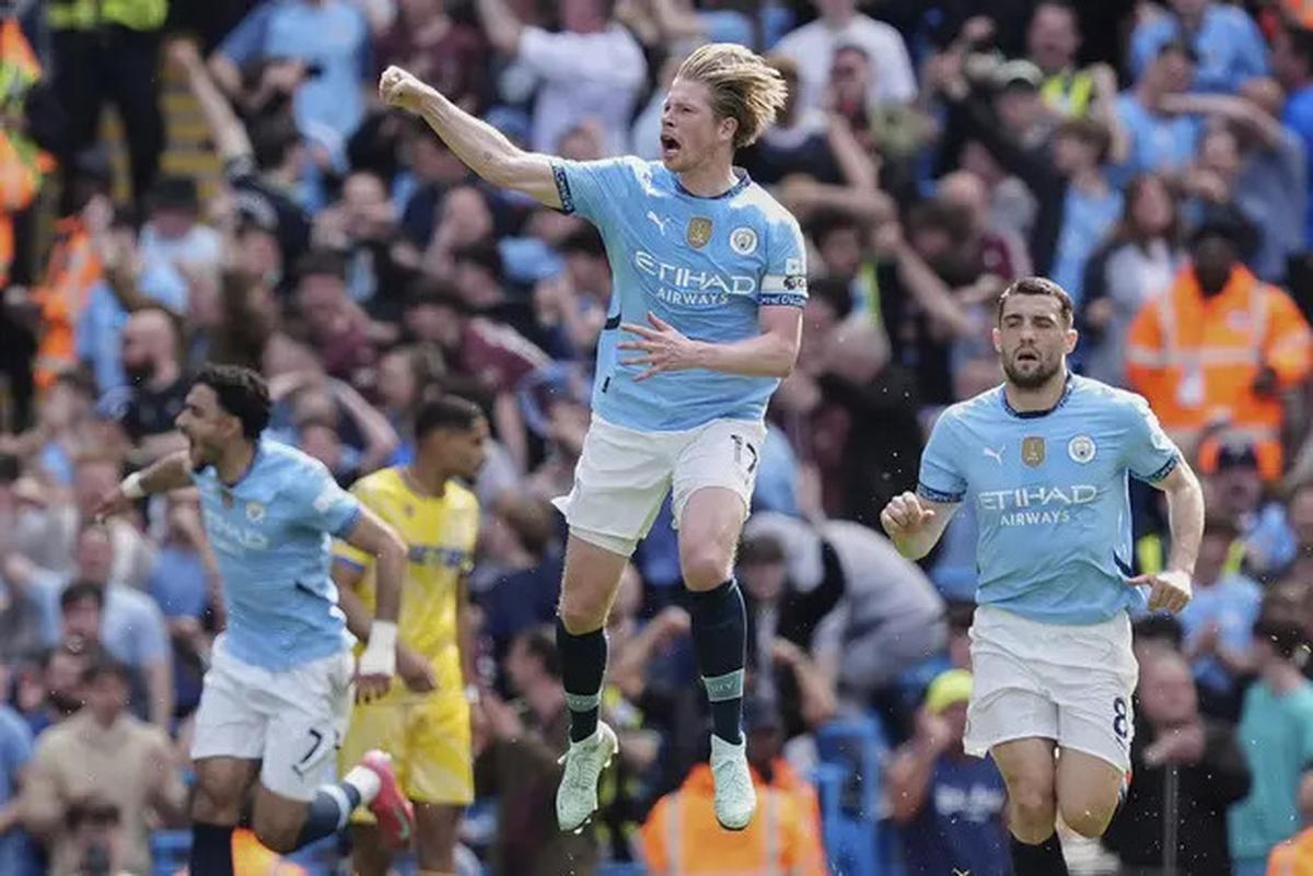 Man City Lepas Kevin De Bruyne, Roy Keane: Gabung MU Saja, Tak Perlu Pindah Rumah