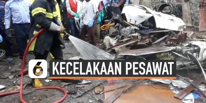 VIDEO: Pesawat Jatuh di Perumahan Kongo, Puluhan Tewas