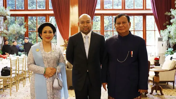 Diangkat Jadi Ketua IV DPR, Gaya Titiek Soeharto dalam Balutan Kebaya dan Selendang