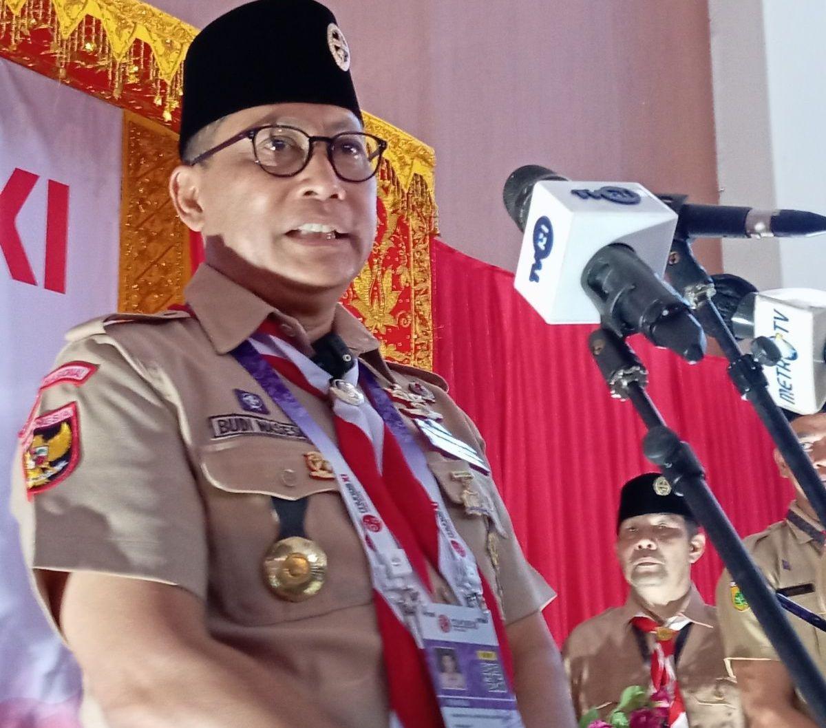 Budi Waseso atau Buwas kembali dikukuhkan menjadi Ketua Kwarnas Pramuka selama lima tahun kedepan.