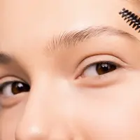 Ilustrasi Cukur Alis Credit: pexels.com/Shiny