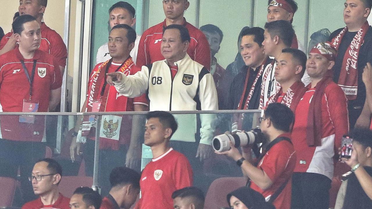 VIDEO: Riuh! Detik-Detik Prabowo Sampai Berdiri Lihat Gol Ole Romeny, Indonesia Menang 1-0 Vs Cina