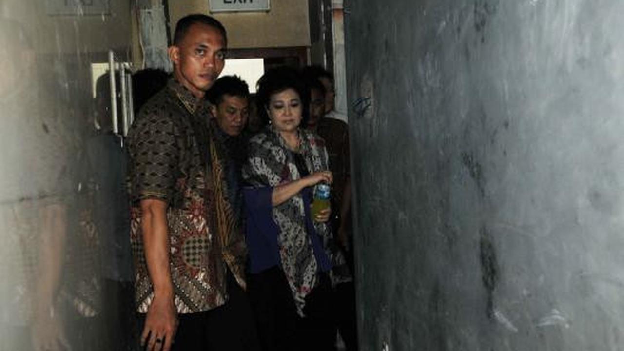 Hartati Murdaya jalani sidang perdana