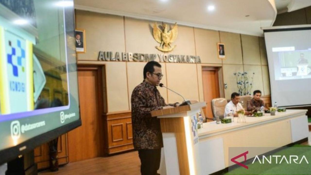 Wamenkomdigi Ingatkan Bahaya Ancaman Siber AI: Serangan Kini Lebih Cepat dan Personal