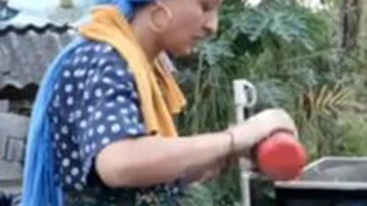 Aksi Melissa Asal Prancis Jualan Cilok Jadi Sorotan 'Job Baru, Saya Sibuk Sekarang
