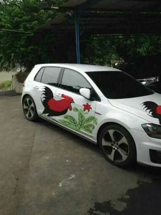 7 Potret Nyeleneh Mobil dengan Stiker Ini Bikin Gagal Paham