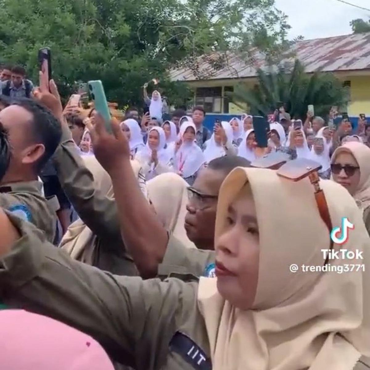 Viral, Ini Momen Penyambutan Fifandra Ardiansyah & Aprillya Putri Paskibraka Asal Halmahera Barat
