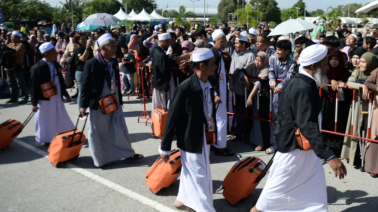 Jemaah Calon Haji Thailand Mulai Bertolak ke Mekah