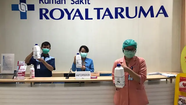 Pelepas Dahaga Indonesia bagikan minuman boba dan susu ke sejumlah rumah sakit
