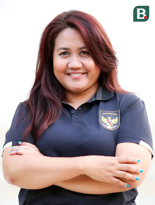 <p>Psikolog Timnas Indonesia U-22 untuk SEA Games 2023, Laksmiari Saraswati berpose di depan fotografer setelah melakukan wawancara pada Jumat (9/6/2023). (Bola.com/Bagaskara Lazuardi)</p>
