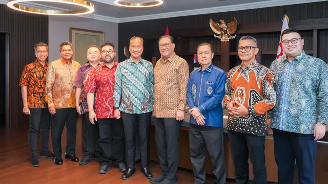 Menperin audiensi dengan HIPKI
