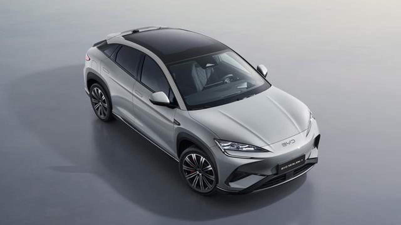 Komparasi Panas EV Crossover, Toyota bZ4X VS BYD Sealion 7 Mana yang Lebih Worth It