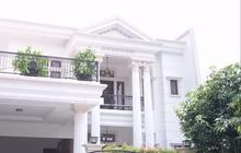 9 Potret Rumah Mewah Eks Member JKT48 Ochi Rosdiana, Punya Banyak Pilar Tinggi, Bergaya Klasin dengan Desain Elegan