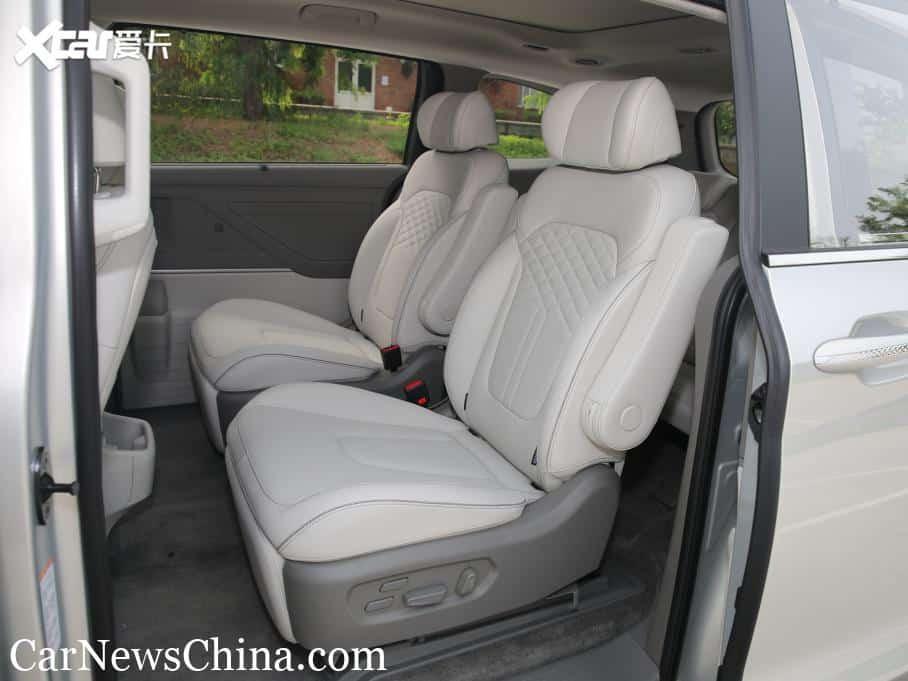 Kursi baris ke-2 Hyundai Custo (carnewschina.com)