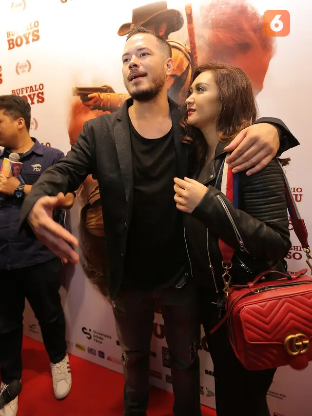 [Bintang] Nafa Urbach dan Zack Lee