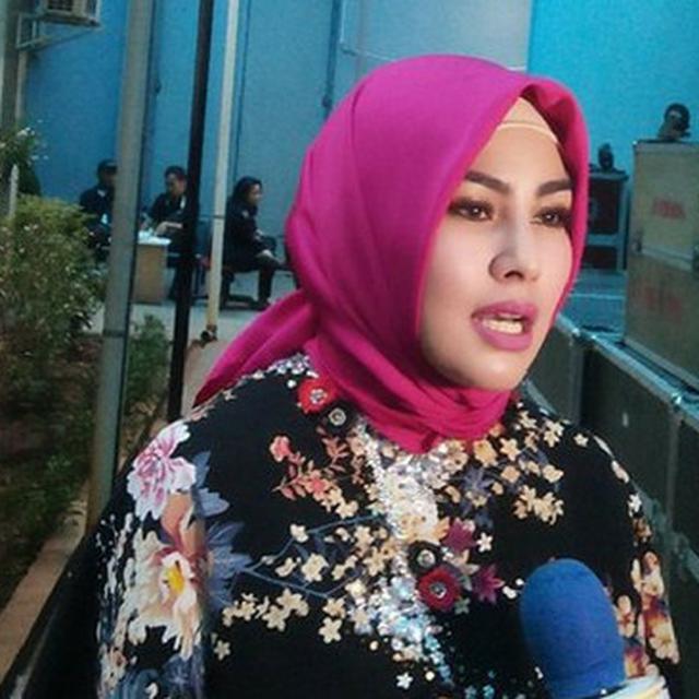 Tak Hanya Kartika Putri Deretan Artis Cantik Ini Juga Dinikahi Ustaz Showbiz Liputan6 Com