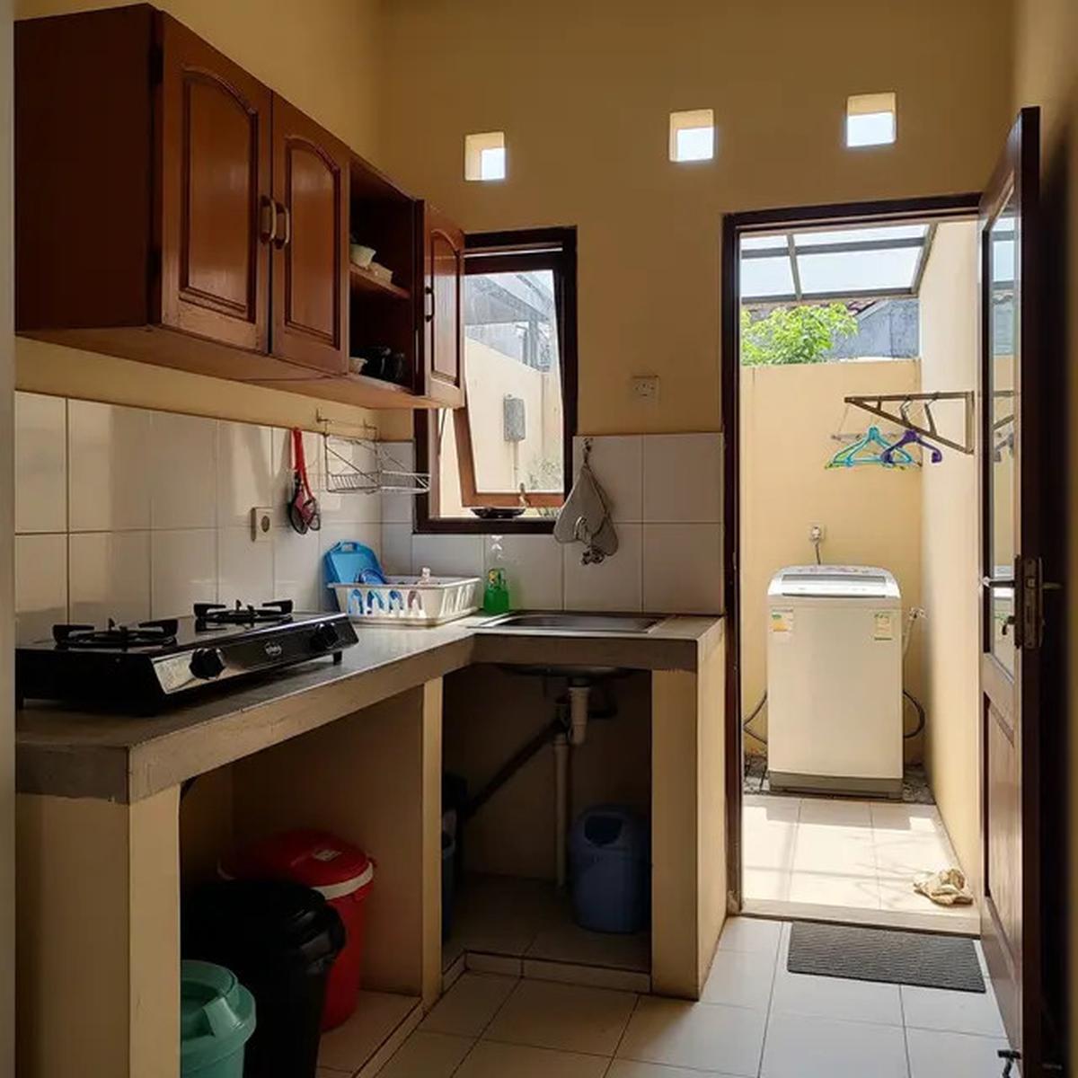 9 Model Dapur Mungil 1,5x2 Meter Rumah Type 21 yang Menyatu dengan Ruang Laundry