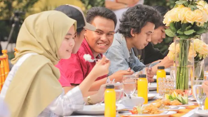 Makan siang bersama #LemariBaikSunco | Foto: © SunCo