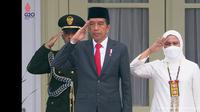 Presiden Joko Widodo atau Jokowi menjadi Inspektur Upacara Hari Ulang Tahun (HUT) ke-77 Tentara Nasional Indonesia (TNI) di halaman Istana Merdeka Jakarta, Rabu (5/10/2022).