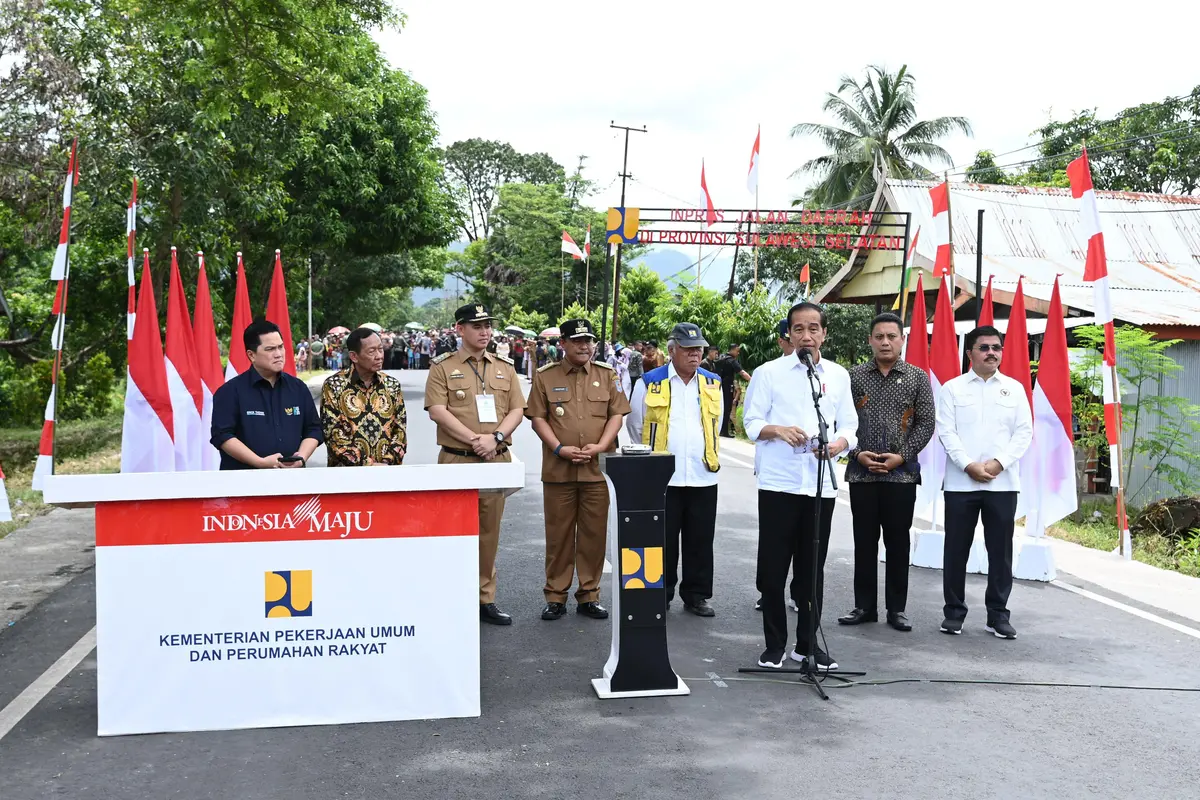 Jokowi Resmikan Jalan di Sulsel
