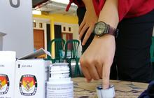 Petugas Kelurahan di Garut Diduga Paksa Warga Pilih Paslon Pilkada, Ini Modusnya