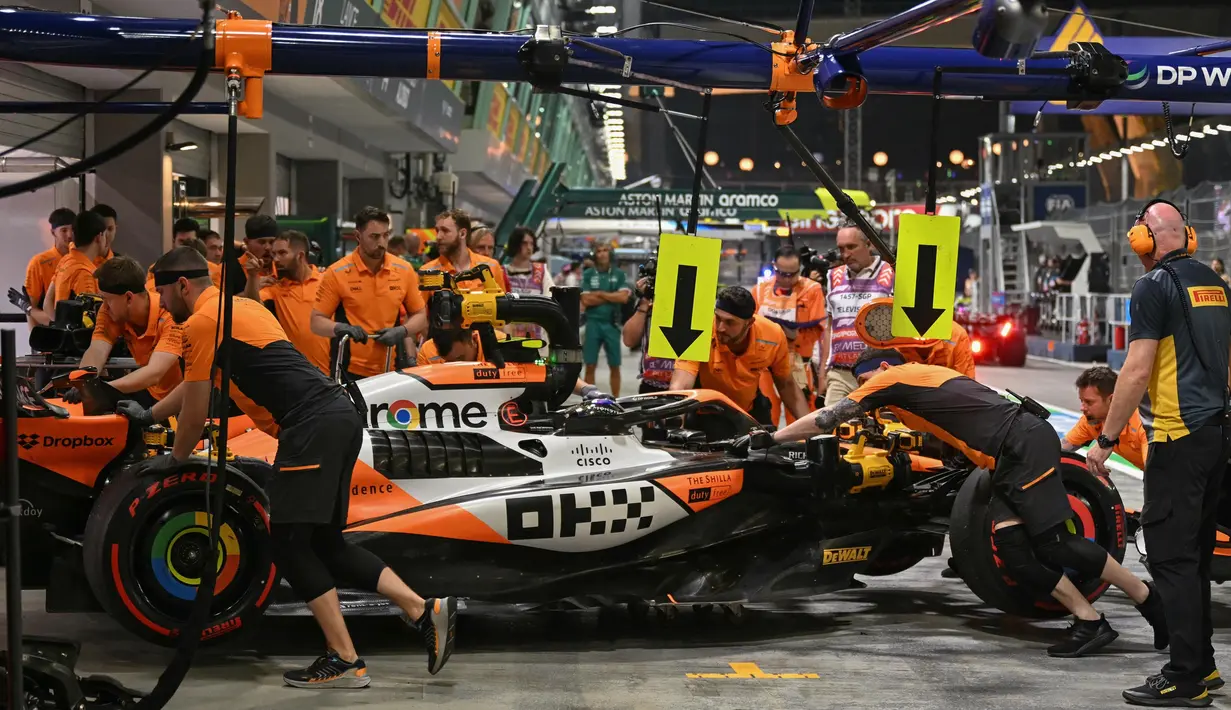 Grand Prix Singapura yang akan menjadi seri ke-18 berlangsung pada 20-22 September 2024 di Sirkuit Jalan Raya Marina Bay. (MOHD RASFAN/AFP)