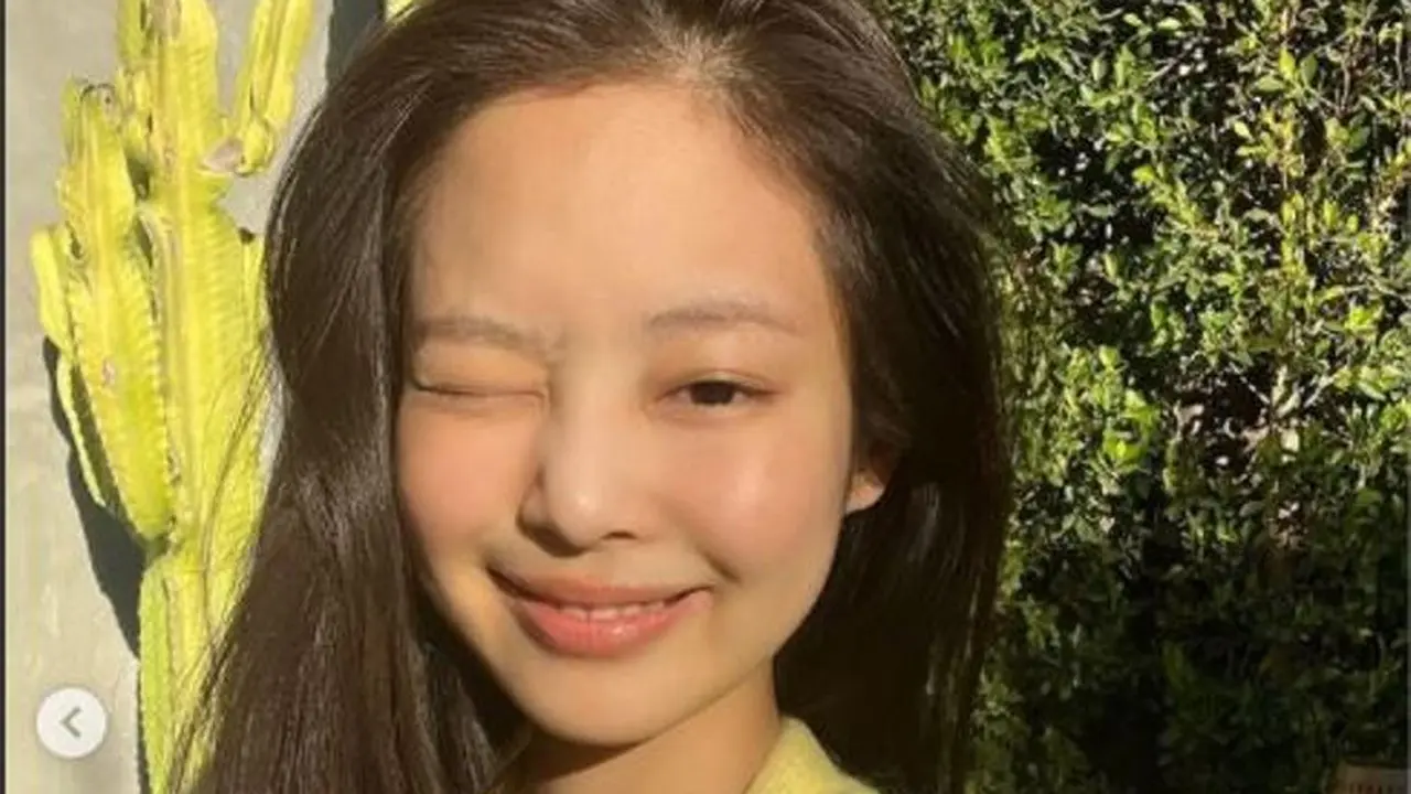 Unggah Foto Tanpa Makeup, Penampilan Jennie BLACKPINK Tuai Pujian