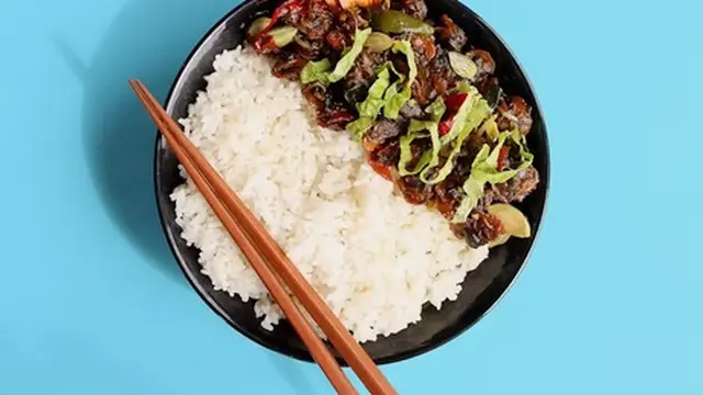Resep Beef Yakiniku Rice Bowl/ Unsplash Hyang Imant