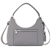 Koleksi Adelaide Hobo Crossbody yang dihadirkan dalam kolaborasi ini. credit: Tumi x Victo Ngai.