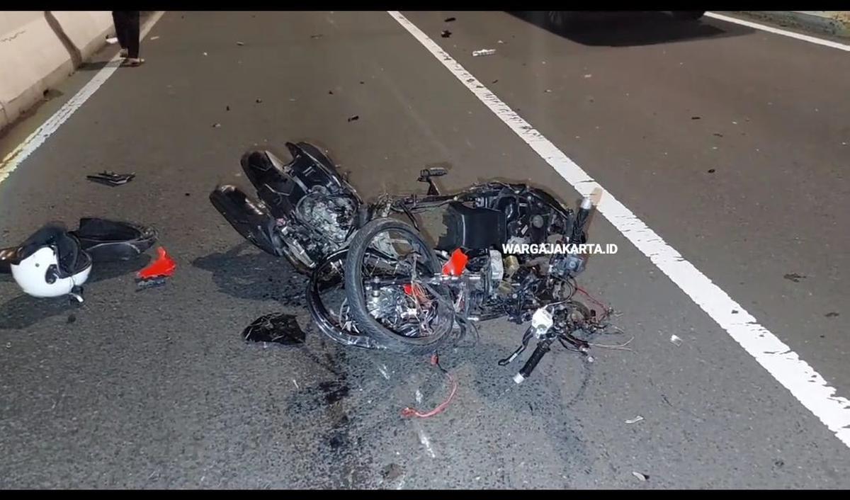 Kasie Laka Ditlantas Polda Metro Jaya Kompol Diella Kartika Artha membenarkan korban tewas di lokasi saat kejadian tersebut.<br>