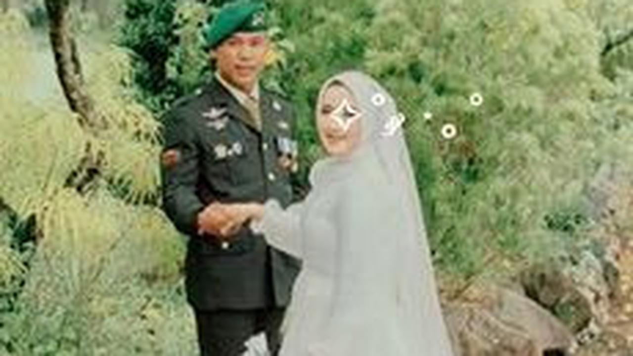 Berdasarkan informasi, prajurit tersebut diketahui berpangkat sebagai Prajurit Satu (Pratu).<br>