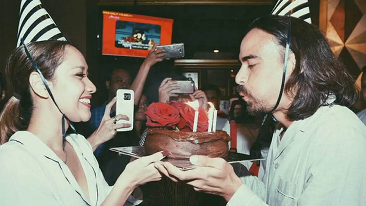 [Bintang] Ashraf Sinclair dan Bunga Citra Lestari