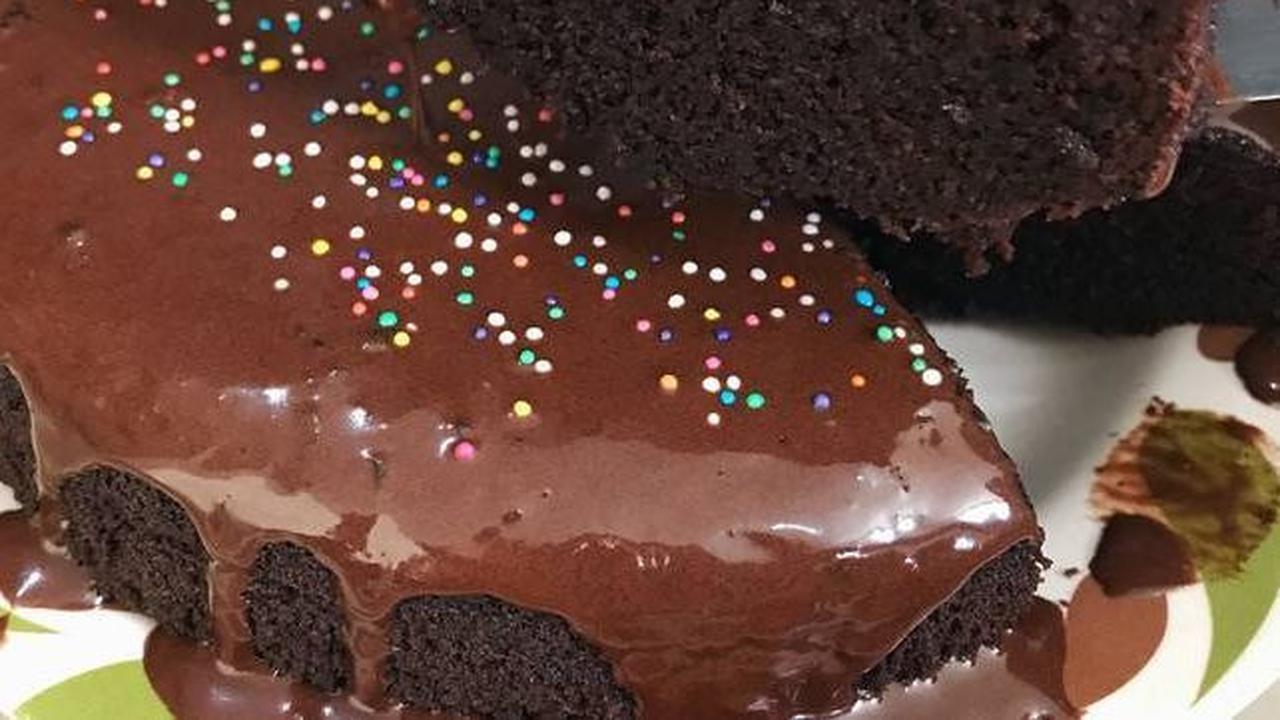 Resep Moist Chocolate Cake Pisang